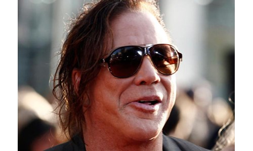 MICKEY ROURKE 'REPLICA'YLA SETLERE DÖNÜYOR